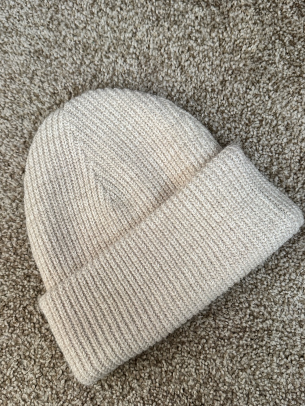 Aritzia Beanie Fold Over